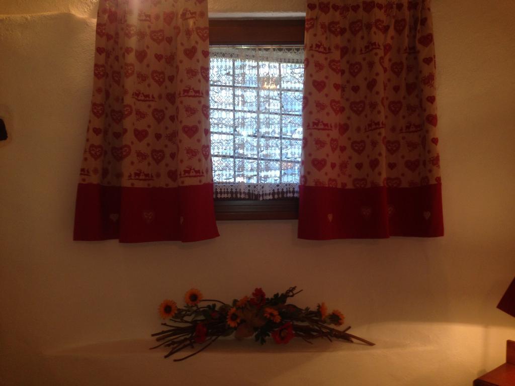 Maison Des Challant Challand Saint Victor Dış mekan fotoğraf