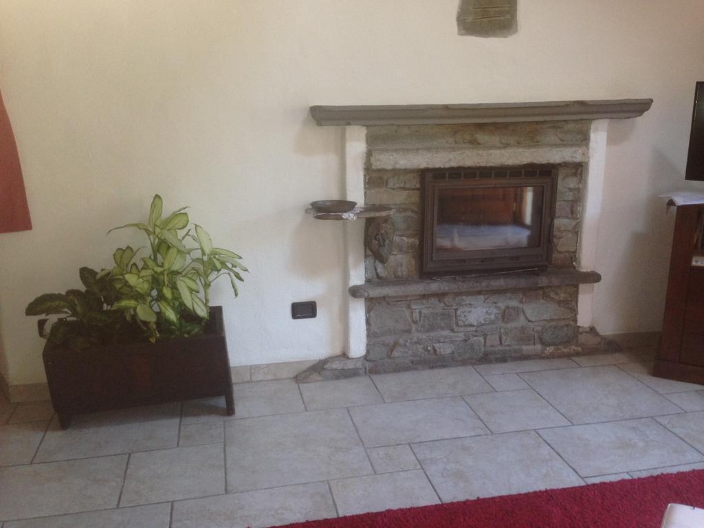 Maison Des Challant Challand Saint Victor Dış mekan fotoğraf