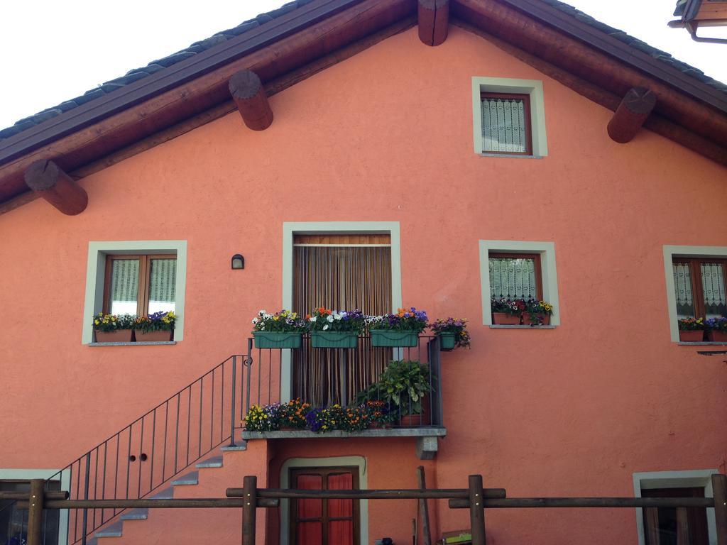 Maison Des Challant Challand Saint Victor Dış mekan fotoğraf
