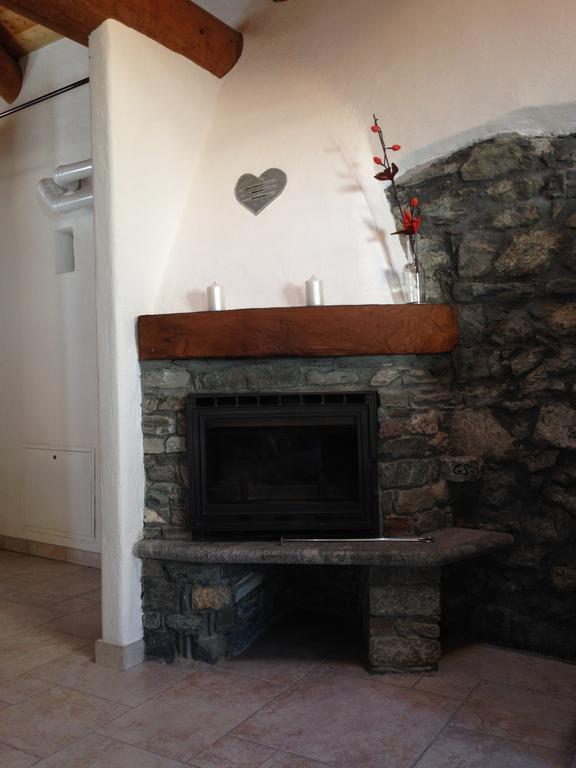 Maison Des Challant Challand Saint Victor Dış mekan fotoğraf