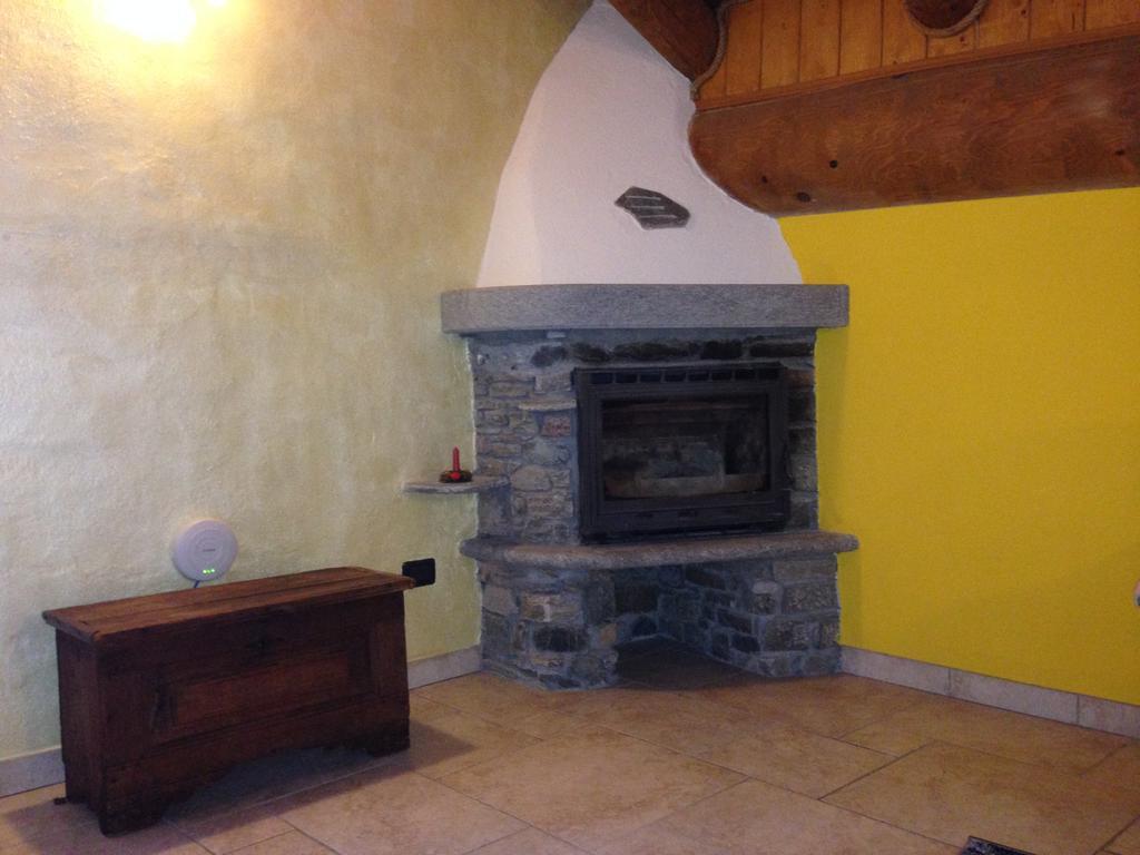 Maison Des Challant Challand Saint Victor Dış mekan fotoğraf